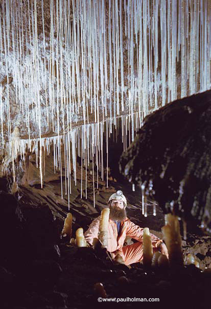 Ian Deakin in Cloud Chamber, Dan-Yr-Ogof